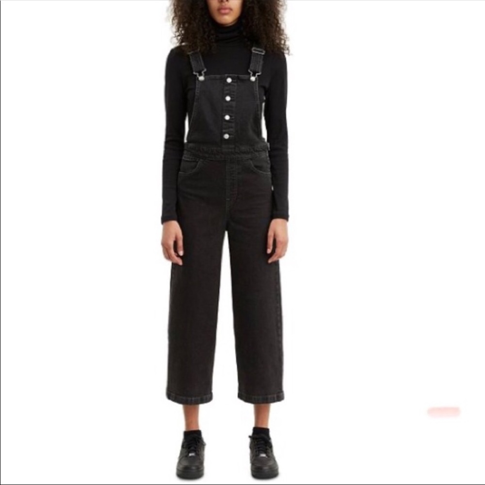 Levi's | Mile High Cropped Overalls 24